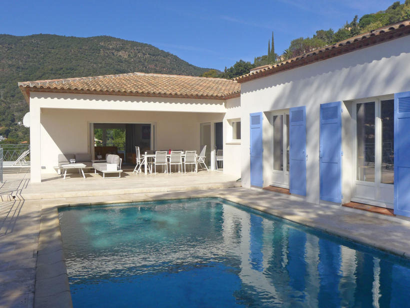 Maison de vacances Belle vue avec piscine privée chauffée 8 pers proche mer à Cavalaire, Côte d'Azur,  France