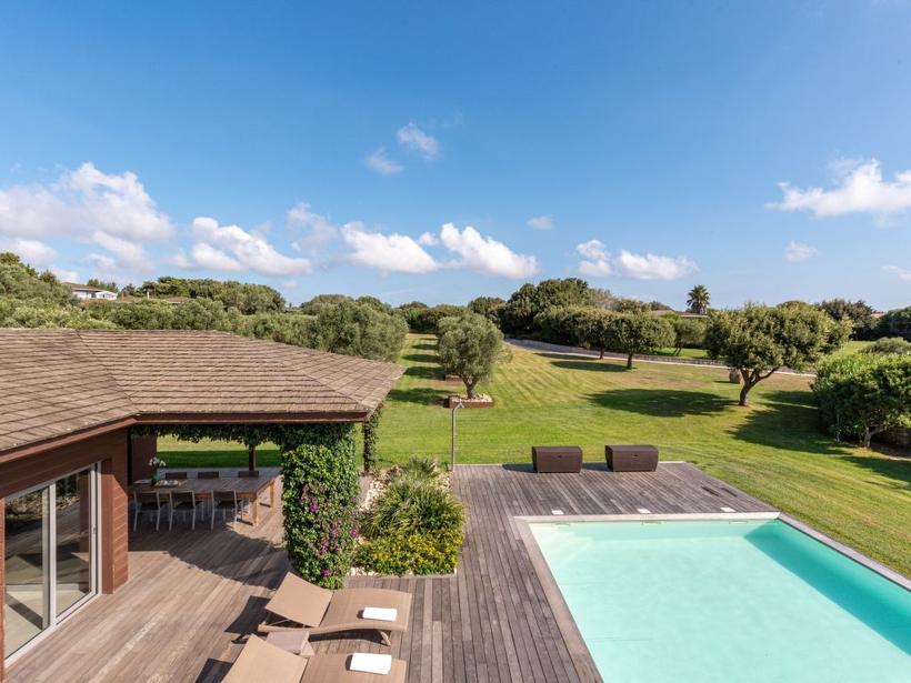 Villa de luxe "Lavezzi" avec piscine privée à 1.7 km de la mer pour 10 personnes Bonifacio Corse